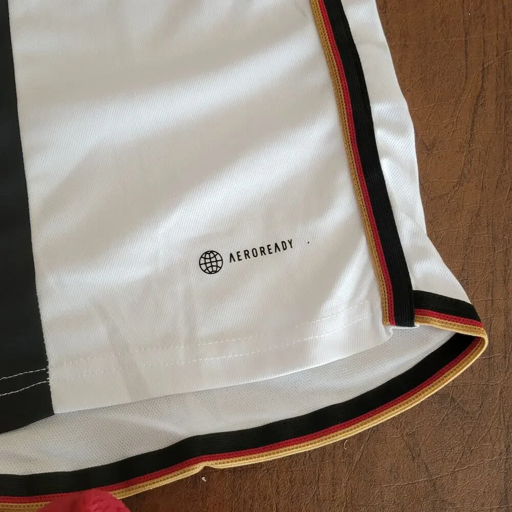 Adidas Germany  Home Men’s Soccer Jersey  White Deutscher Size M New iwth tags